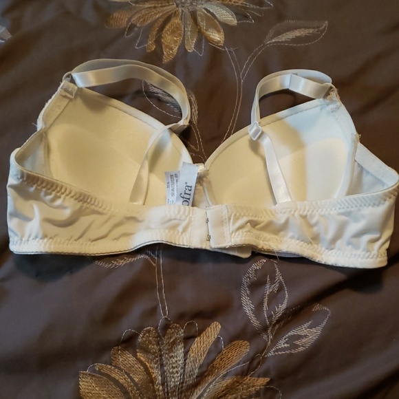 Bra - Picture 2 of 2